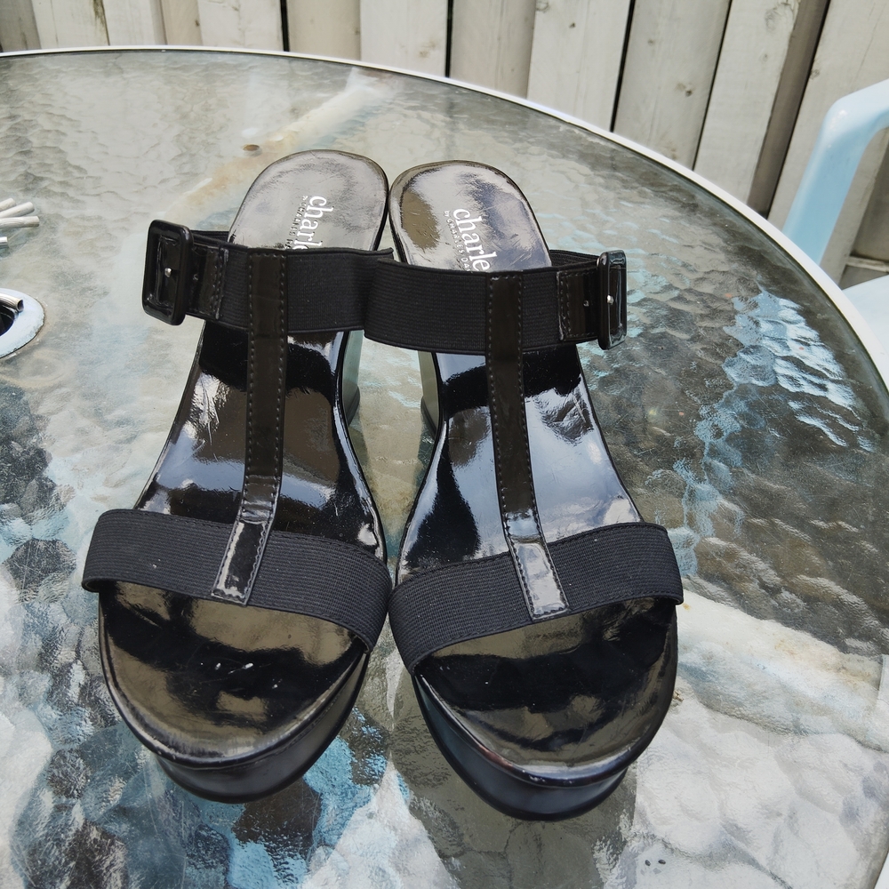 Charles By Charles David Black Glossy Wedges